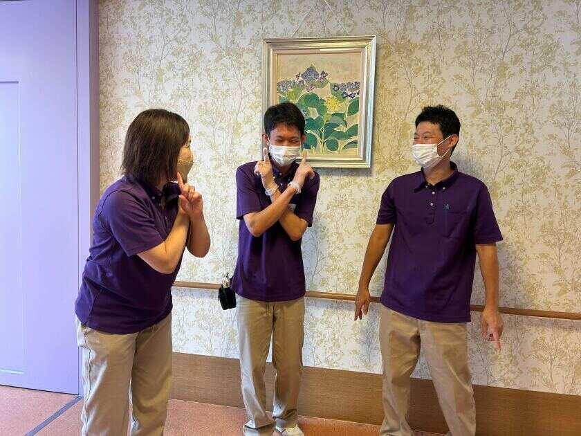 社会福祉法人マイクロ福祉会の制服3