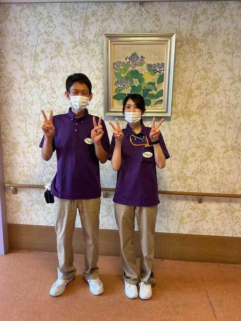 社会福祉法人マイクロ福祉会の制服1