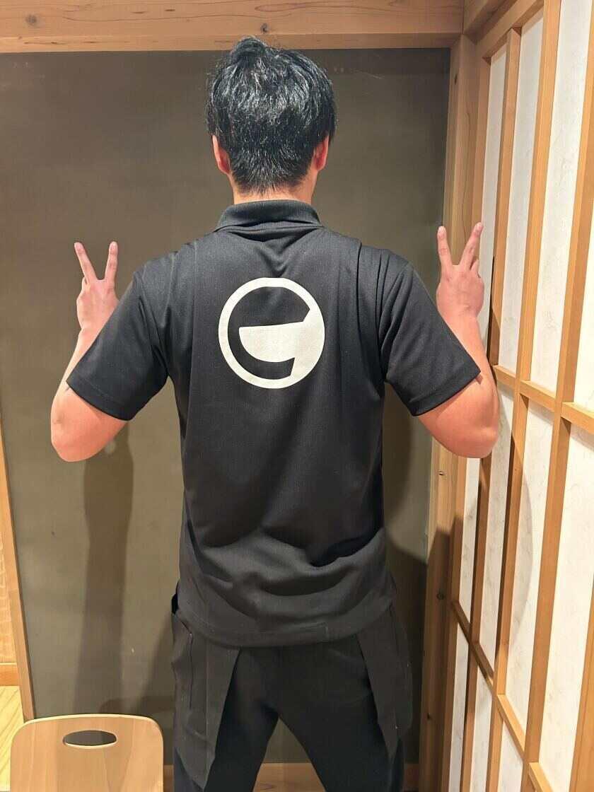 肉匠 牛次郎 福島駅前店の制服2