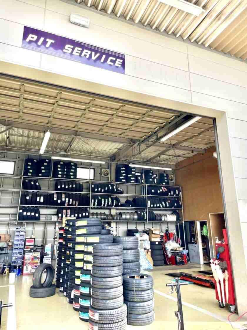 【株式会社ZERO】営業社員募集の制服3