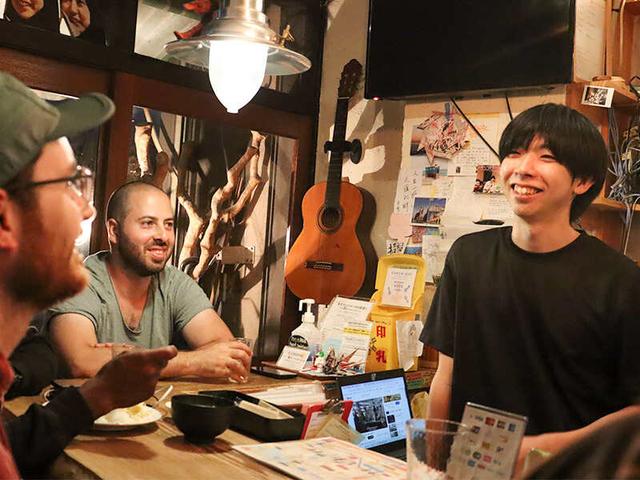 ゲストの国もスタッフもいろいろ…だからこそ面白い◎未経験OK(フード・飲食、足柄下郡箱根町)のイメージ画像