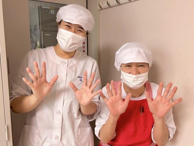 \シニア活躍中!/カンタン!調理補助◎週3~|交通費全額支給(フード・飲食、京都市伏見区)のイメージ画像