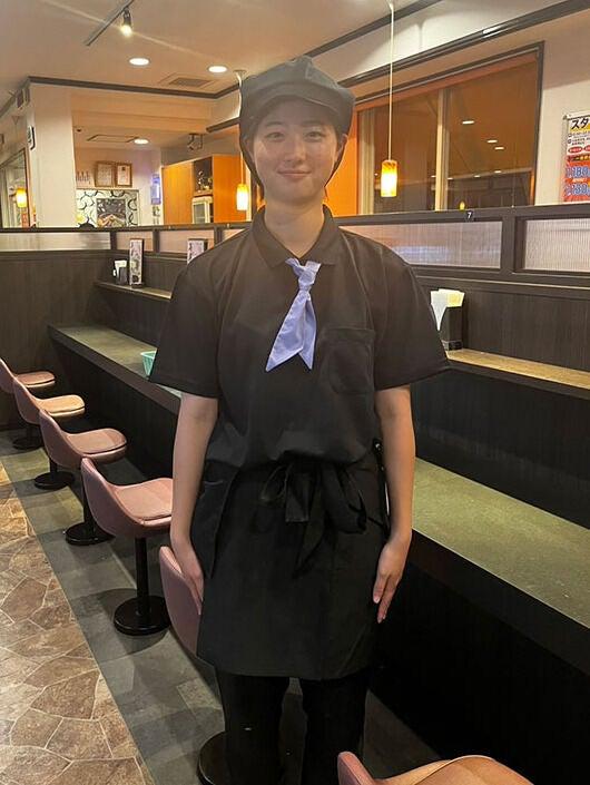餃子の王将 ビエラ甲子園口店の制服1