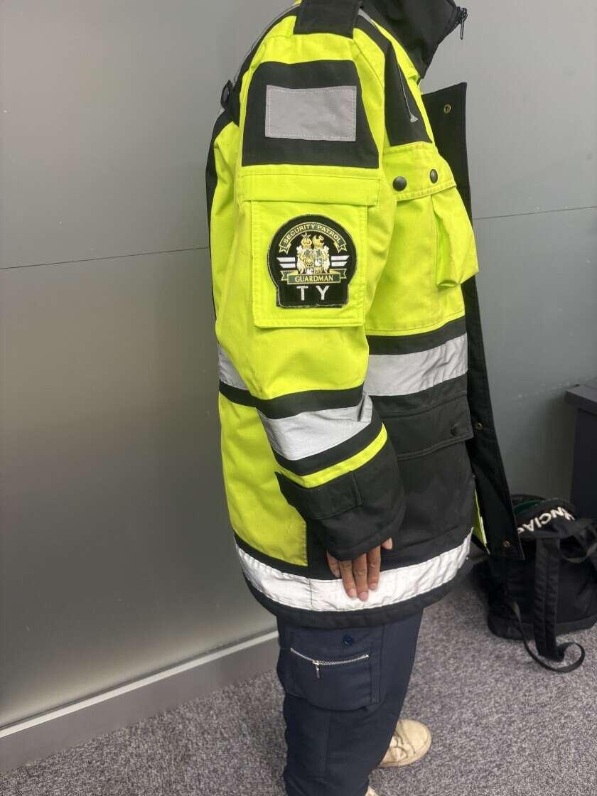 株式会社太耀セキュリティの制服2