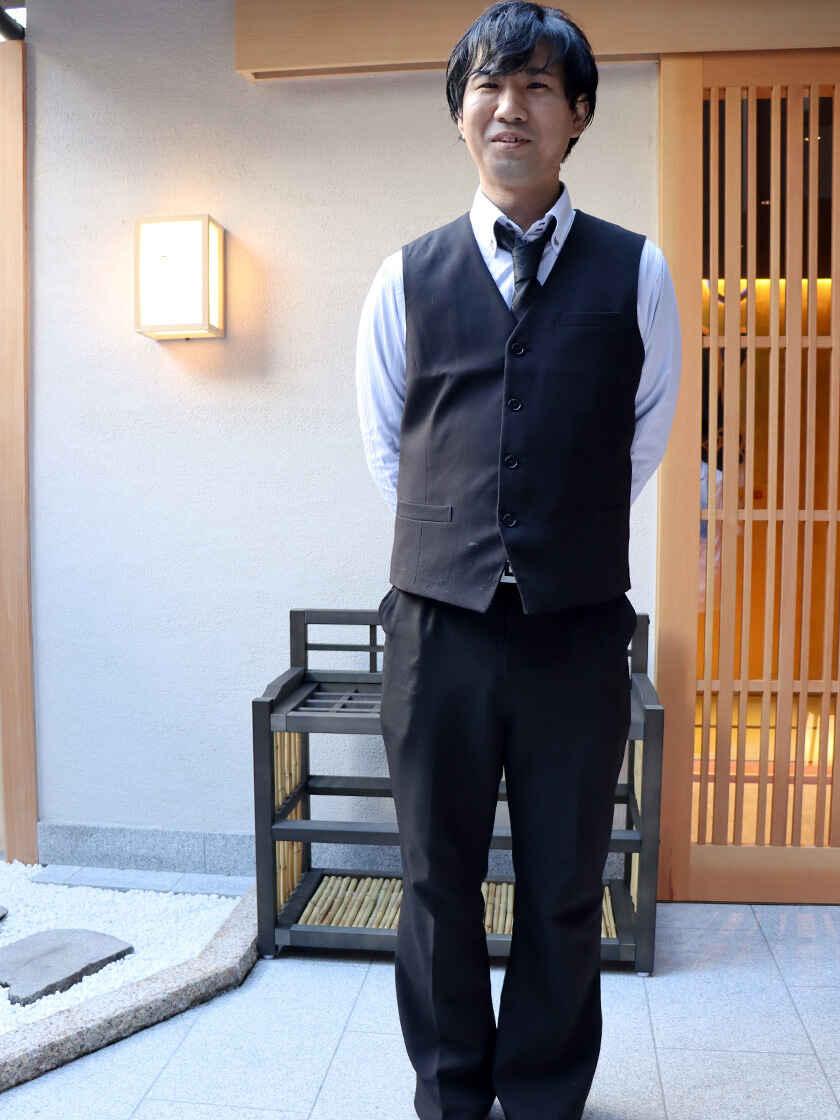 京都つゆしゃぶCHIRIRI 品川店の制服5