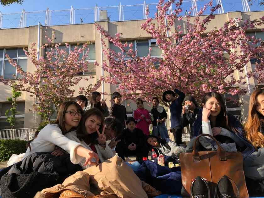 株式会社カレラプロモーションの制服5