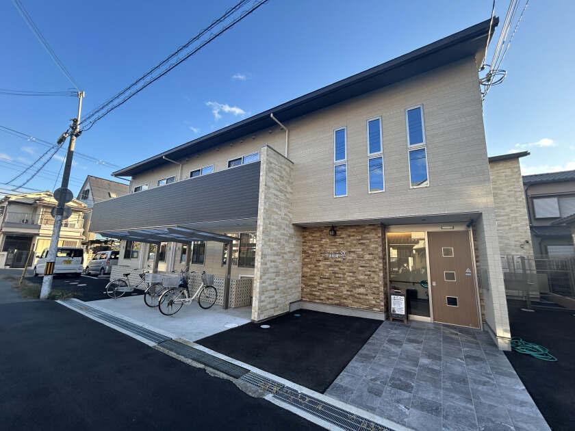 グループホームみさき尼崎の制服8