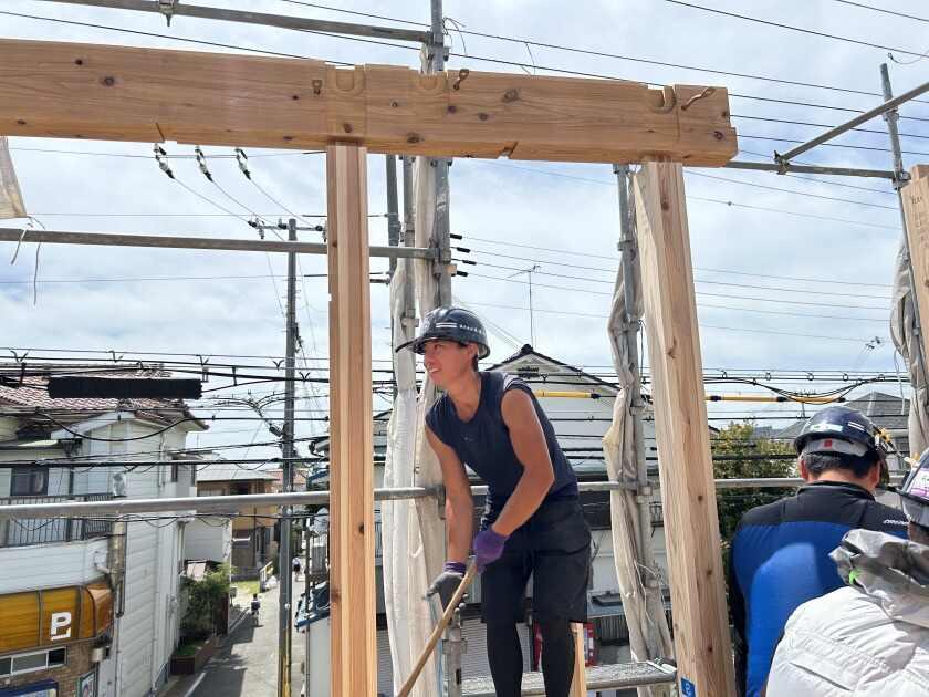 株式会社実建設 高砂の制服4