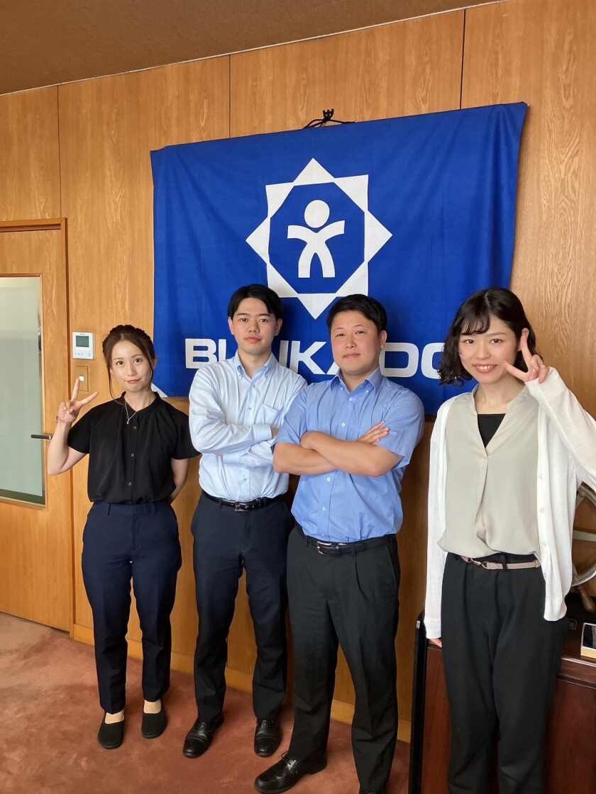 文化堂印刷株式会社の制服1