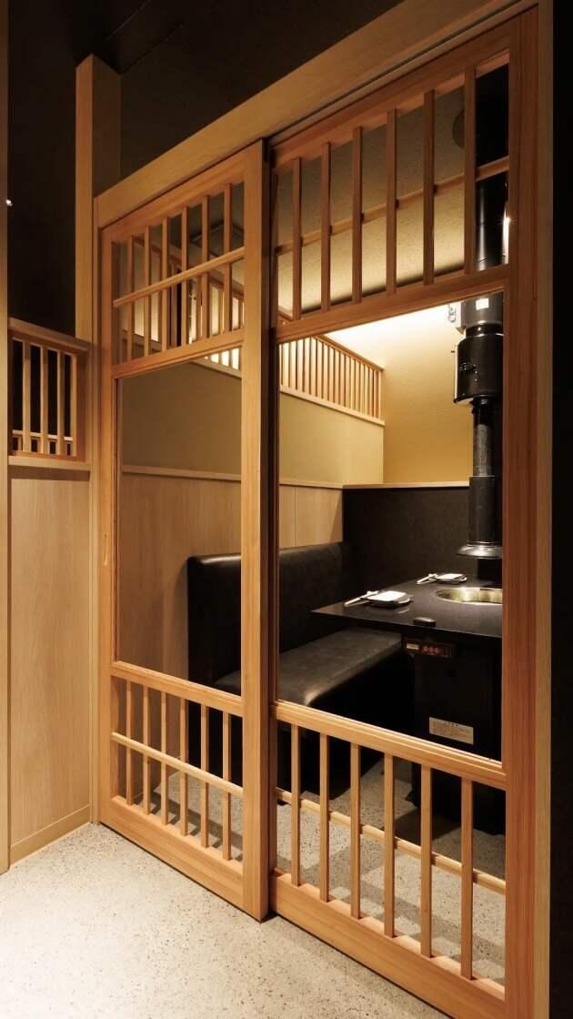 焼肉かくら 西中洲店の制服4