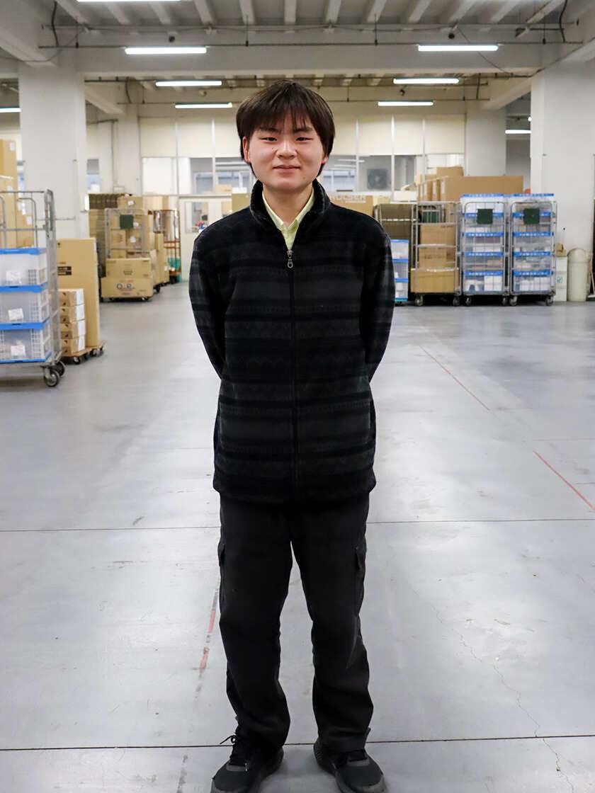 株式会社フォーエスコーポレーションの制服4