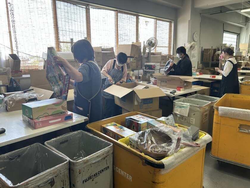 株式会社フォーエスコーポレーションの制服4