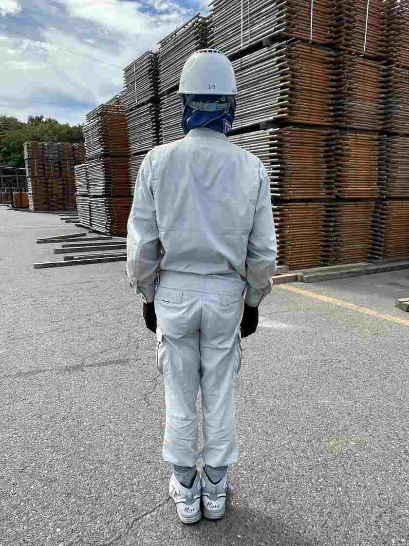 新日本リース株式会社の制服6