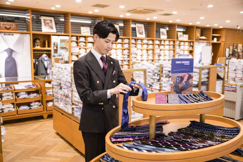 AOKI 薩摩川内店の制服3