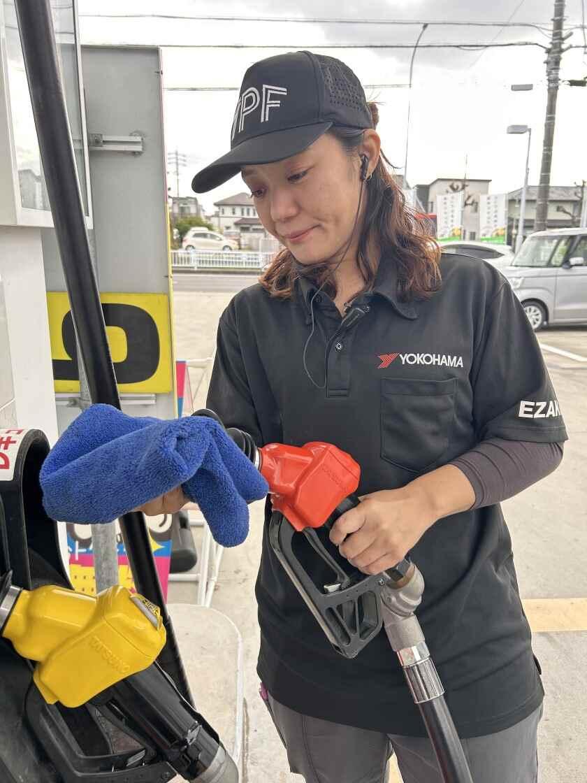 エザキ株式会社 セルフ岩崎城店の制服1