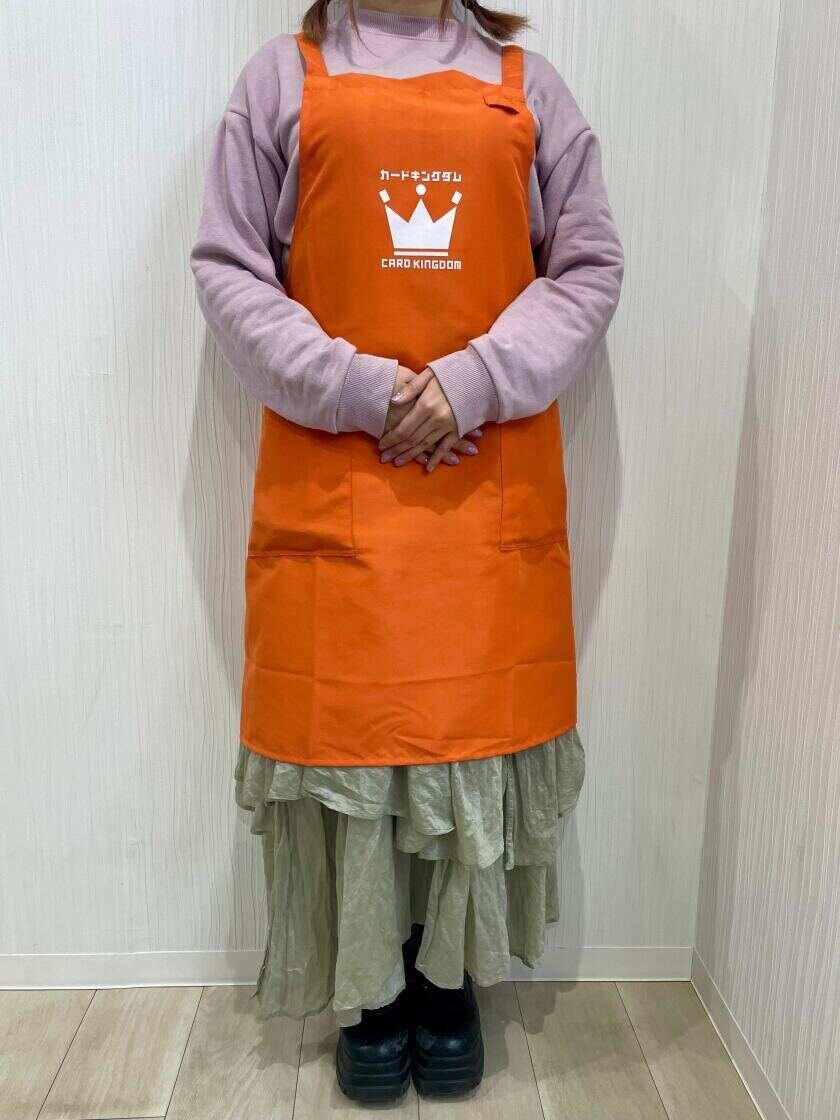 カードキングダム秋葉原駅前店の制服1