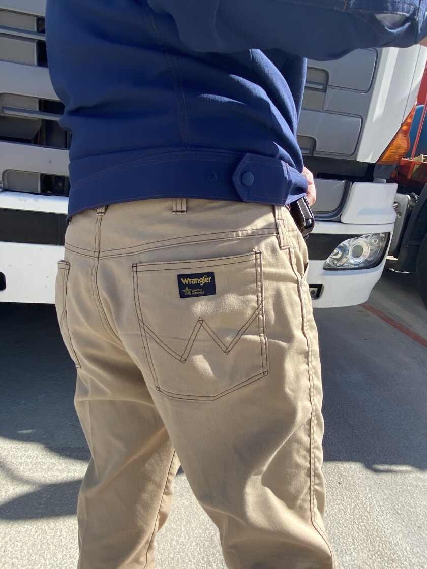 株式会社安藤組の制服3