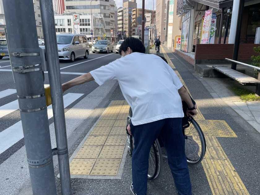 ヘルプ協会たちかわの制服1