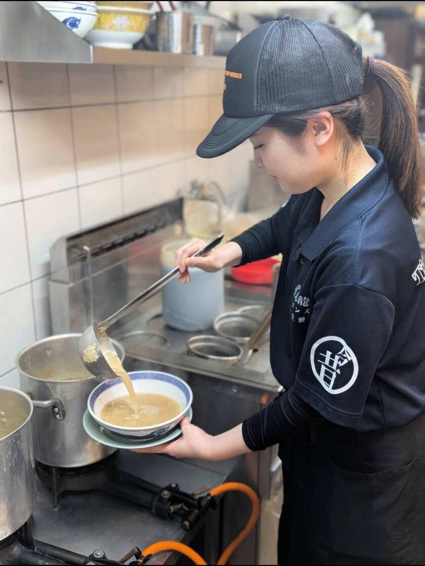 一生懸麺東別館の制服1