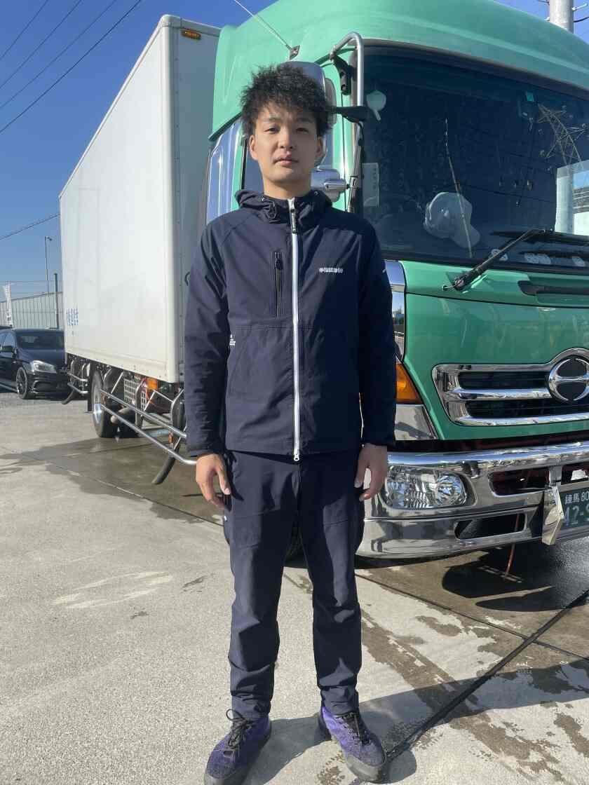 幸徳運輸有限会社の制服1