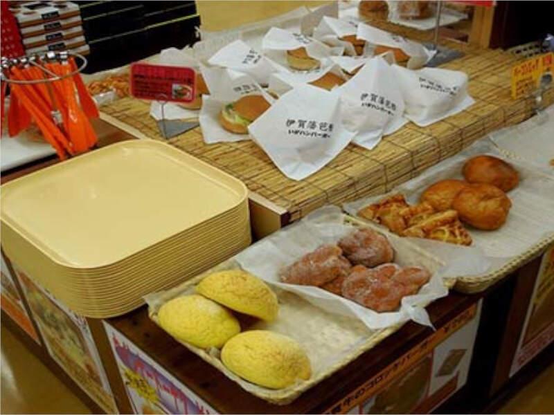 株式会社 安全 伊賀サービスエリア上り線の仕事画像1