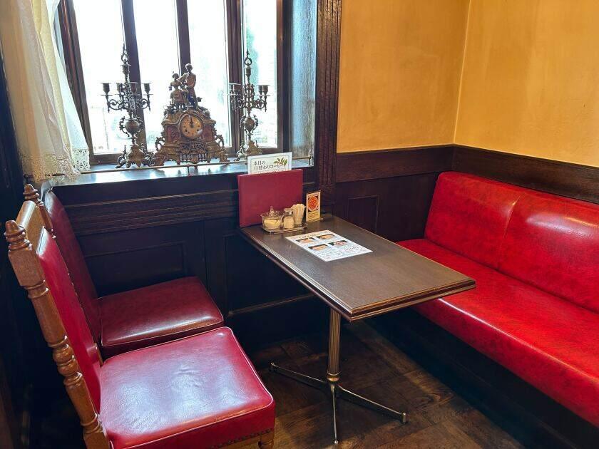 奈良珈琲館YCの制服7