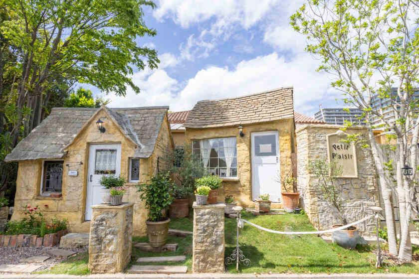 株式会社C・B・H アンソレイエの制服4