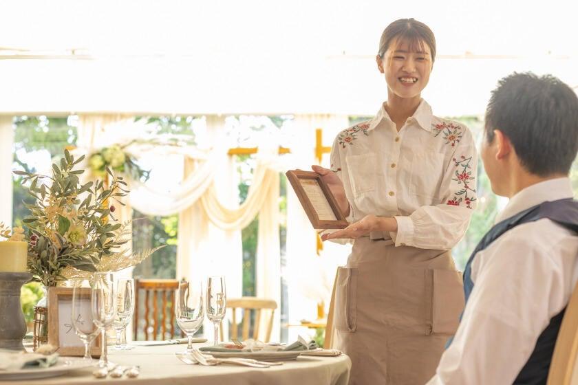 株式会社C・B・H アンソレイエの制服5