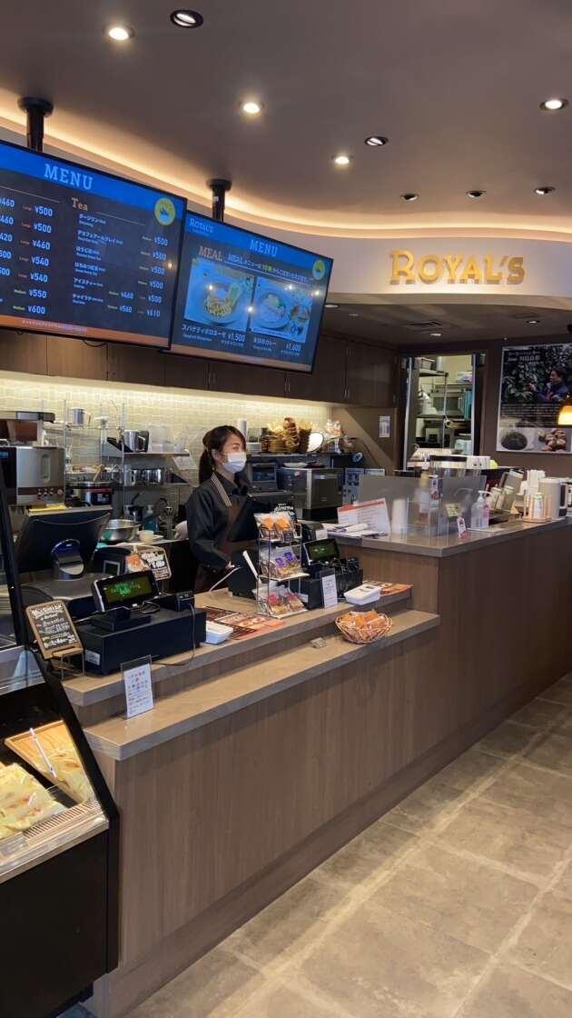 ROYAL´s Caf? & Shop 馬車道店の制服2