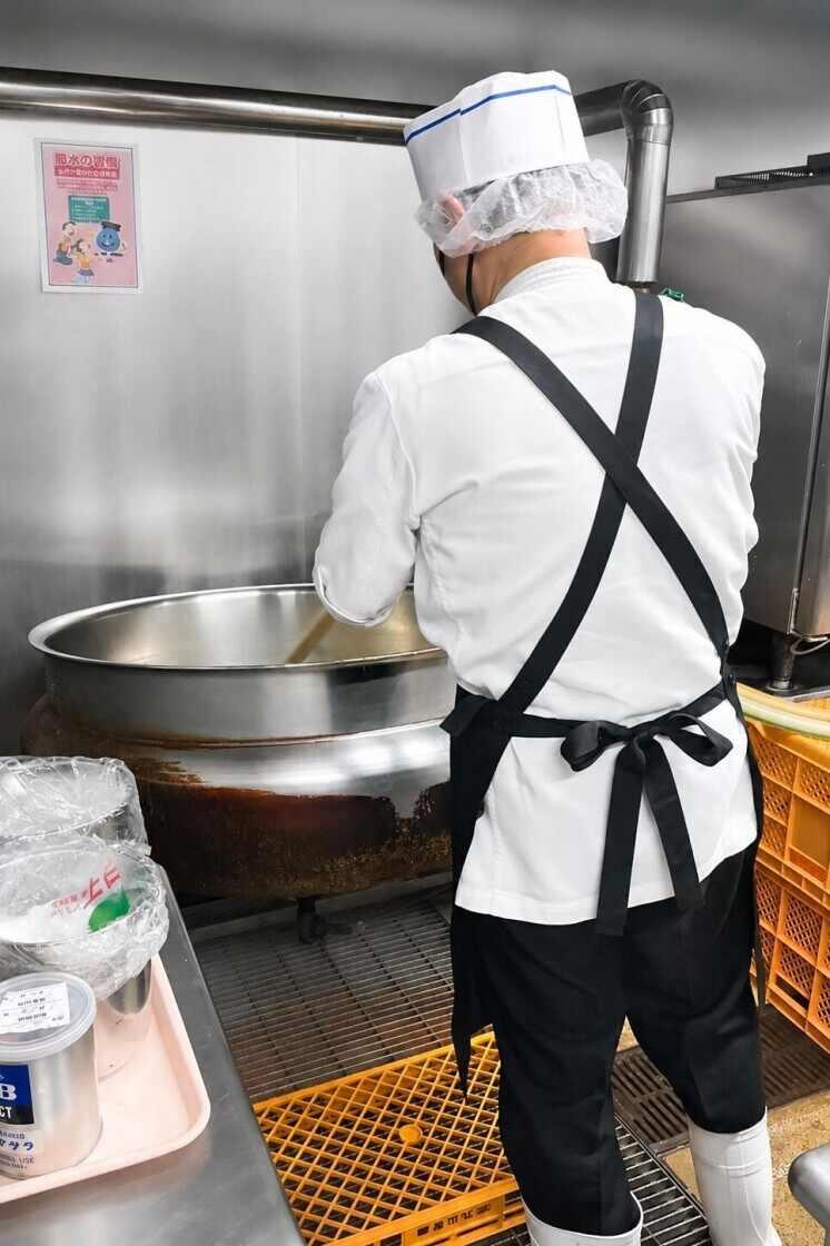 スタッフレストラン伊勢丹立川店の制服1