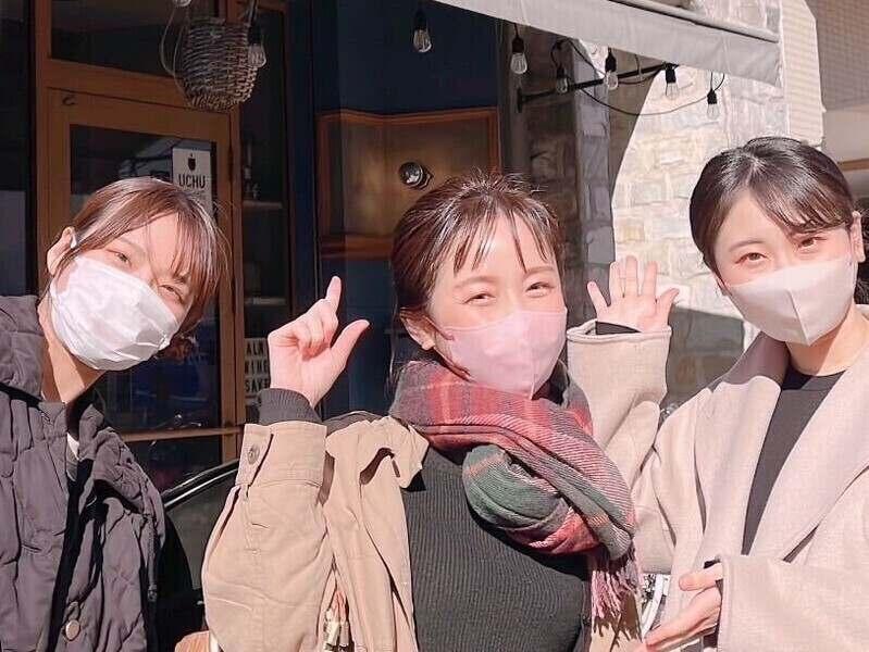 POLA THE BEAUTY 江坂店の制服3