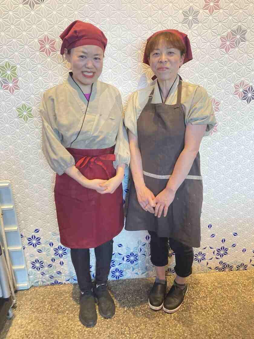 もりもり寿しイオンモール春日部の制服1