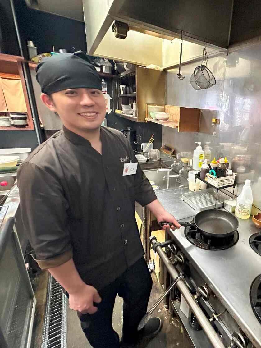 とめ手羽熊本店の制服1