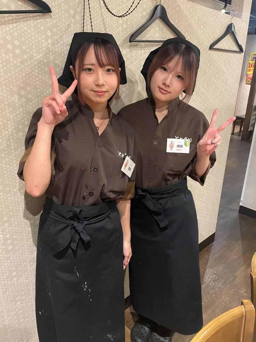 とめ手羽博多駅前店【チャットで面接予約1分以内】の制服4