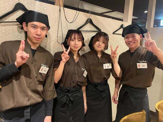 \新大学生大歓迎/週2日~OK/髪色自由/ネイルOK◎博多駅近く★(フード・飲食、福岡市博多区)のイメージ画像