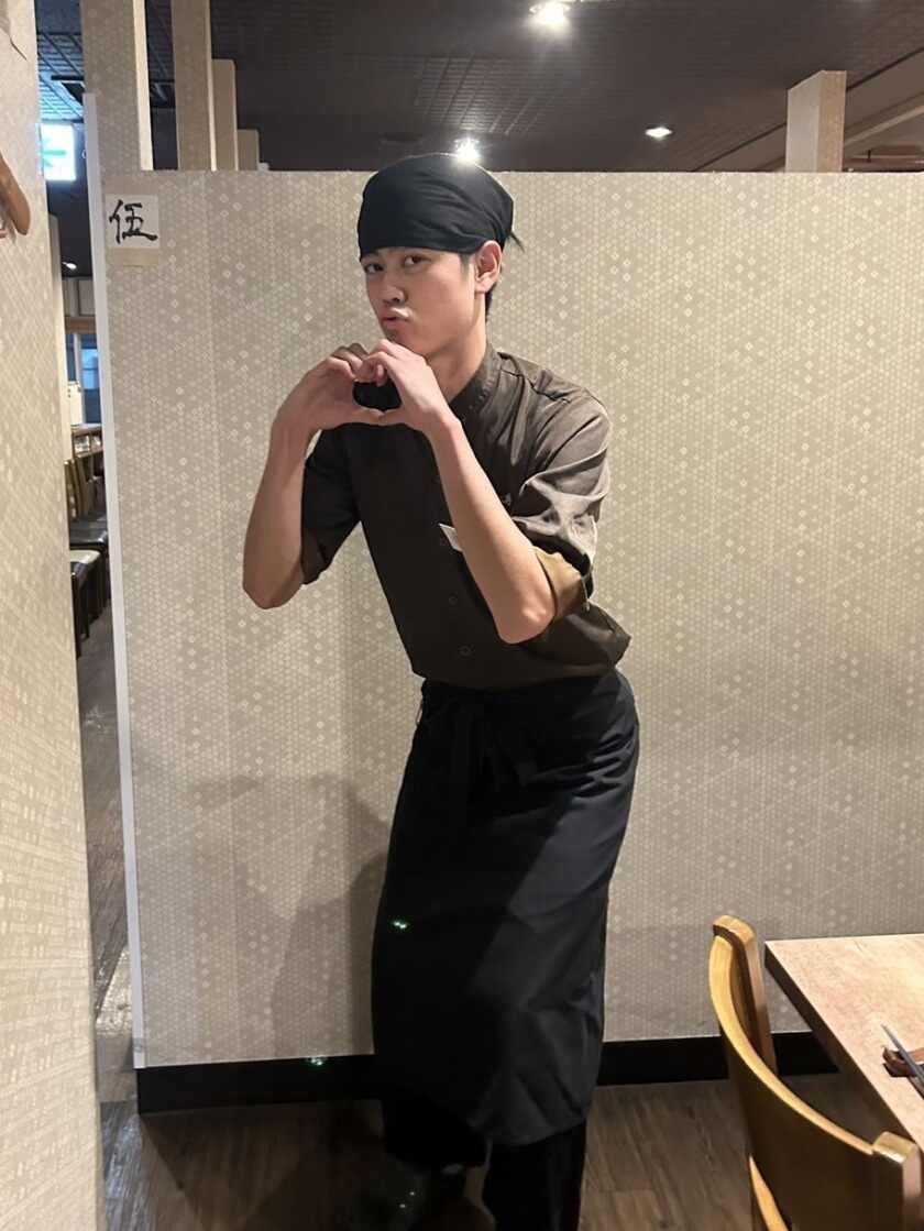 とめ手羽博多駅前店【チャットで面接予約1分以内】の制服6