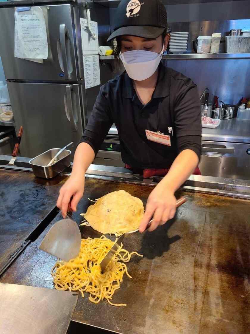 ゆかり 曽根崎本店の制服5