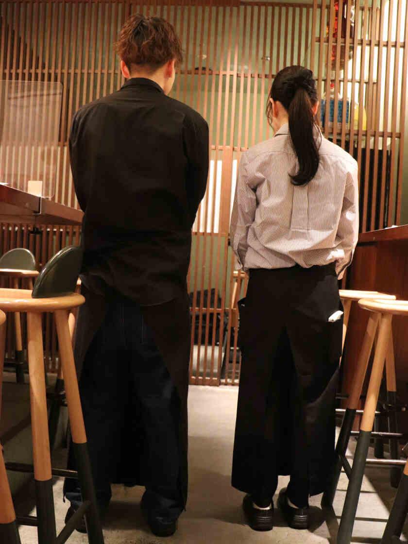 有限会社権兵衛 茶屋町店の制服3