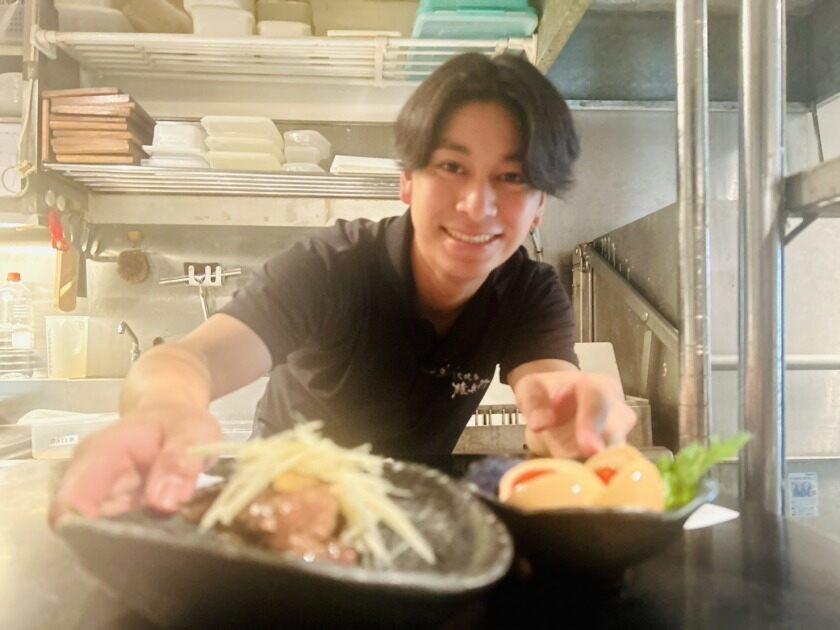 炭火焼鳥 権兵衛 茶屋町店の制服3