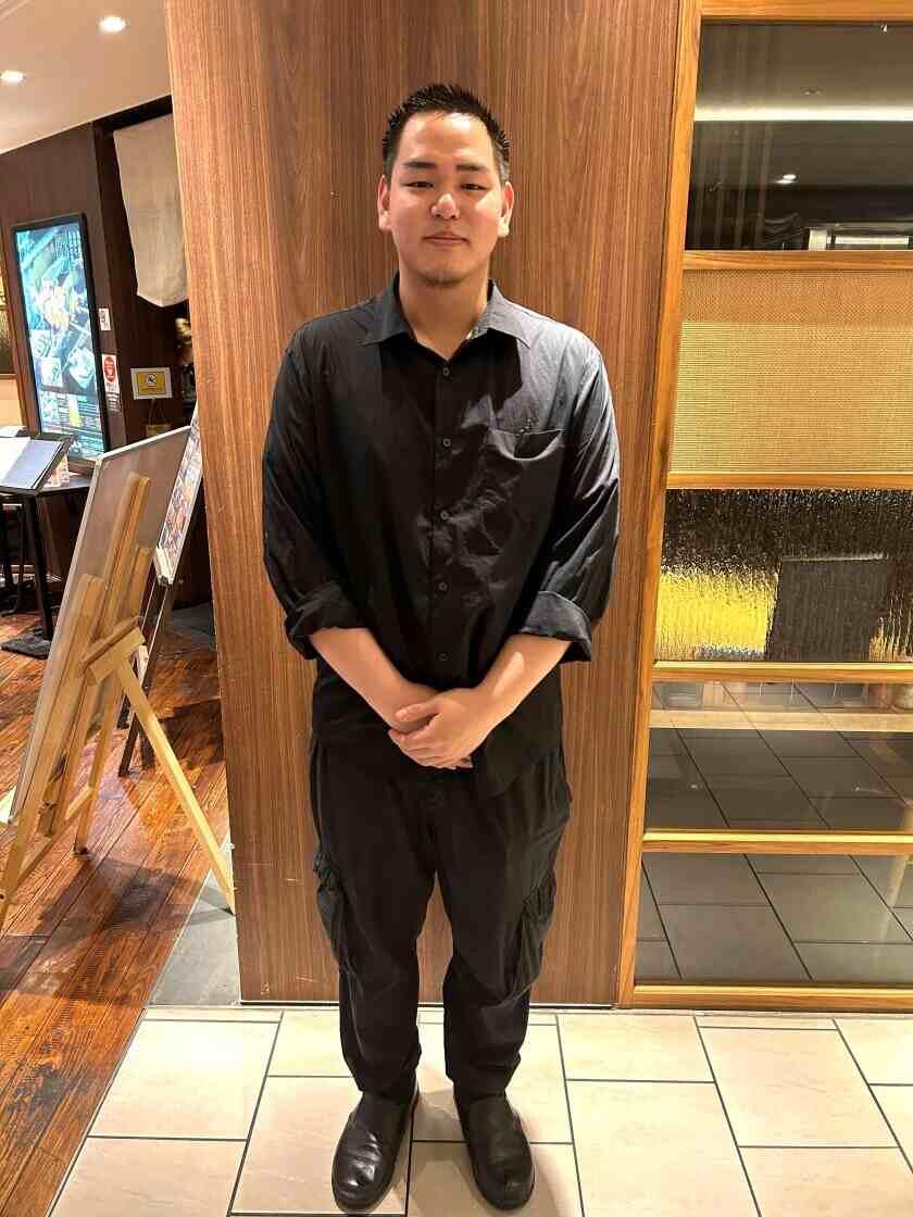 炭火焼鳥権兵衛 天王寺MIO店の制服1