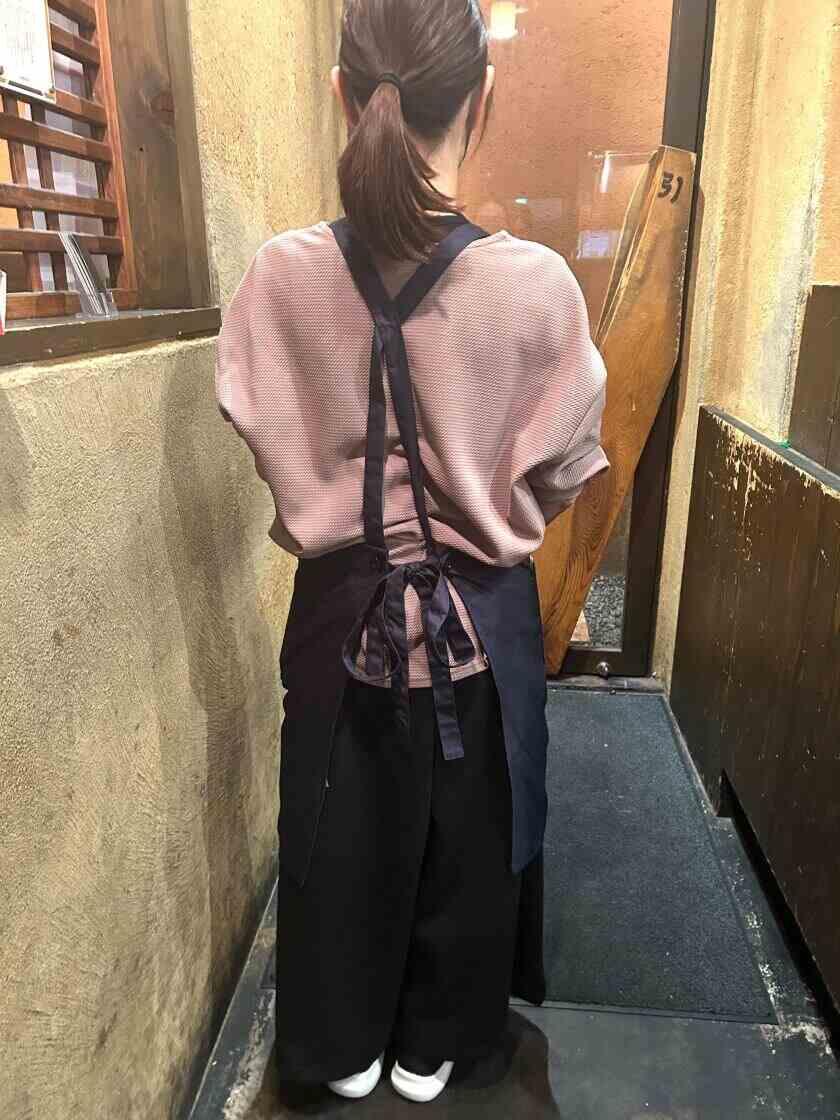 炭火焼 権兵衛 梅北店 セントラルキッチンの制服2