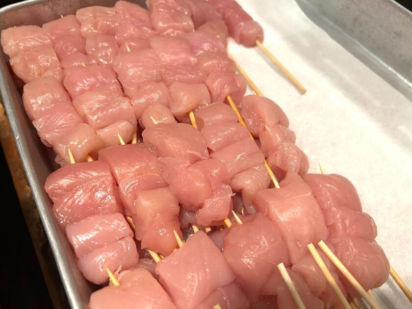 炭火焼 権兵衛 梅北店 セントラルキッチンの制服5