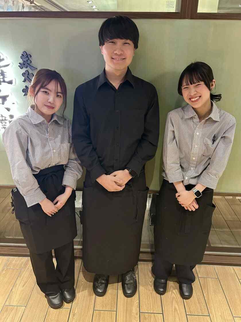 炭火焼 権兵衛 ルクア大阪店の制服3