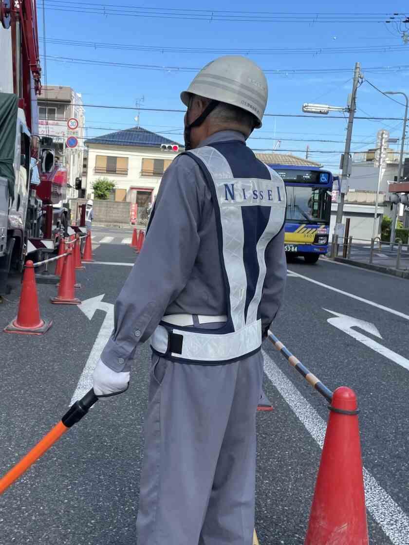 日生警備保障株式会社 採用担当の制服1