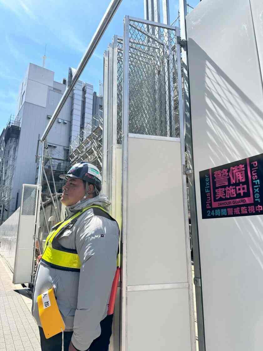 \出張面接実施中!/PlusFixer株式会社の制服5