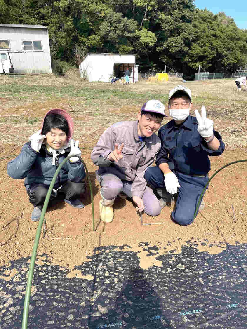 障害者支援施設こざくら学園の制服2