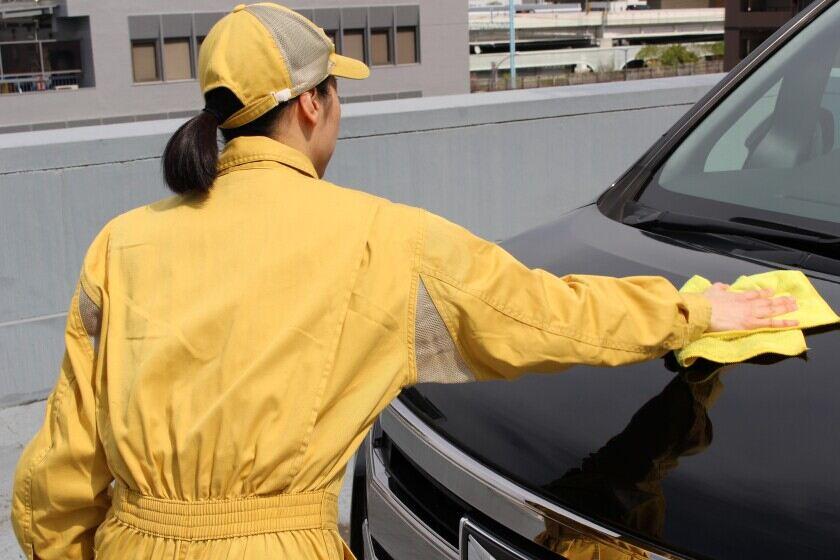ウエインズトヨタ神奈川 ビークルステーション瀬谷の制服2