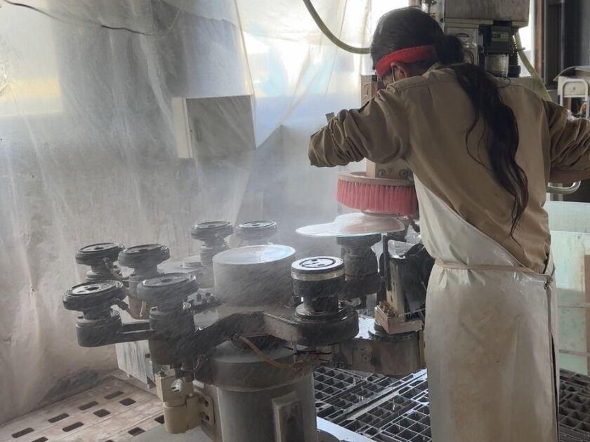 株式会社 九鏡の制服4