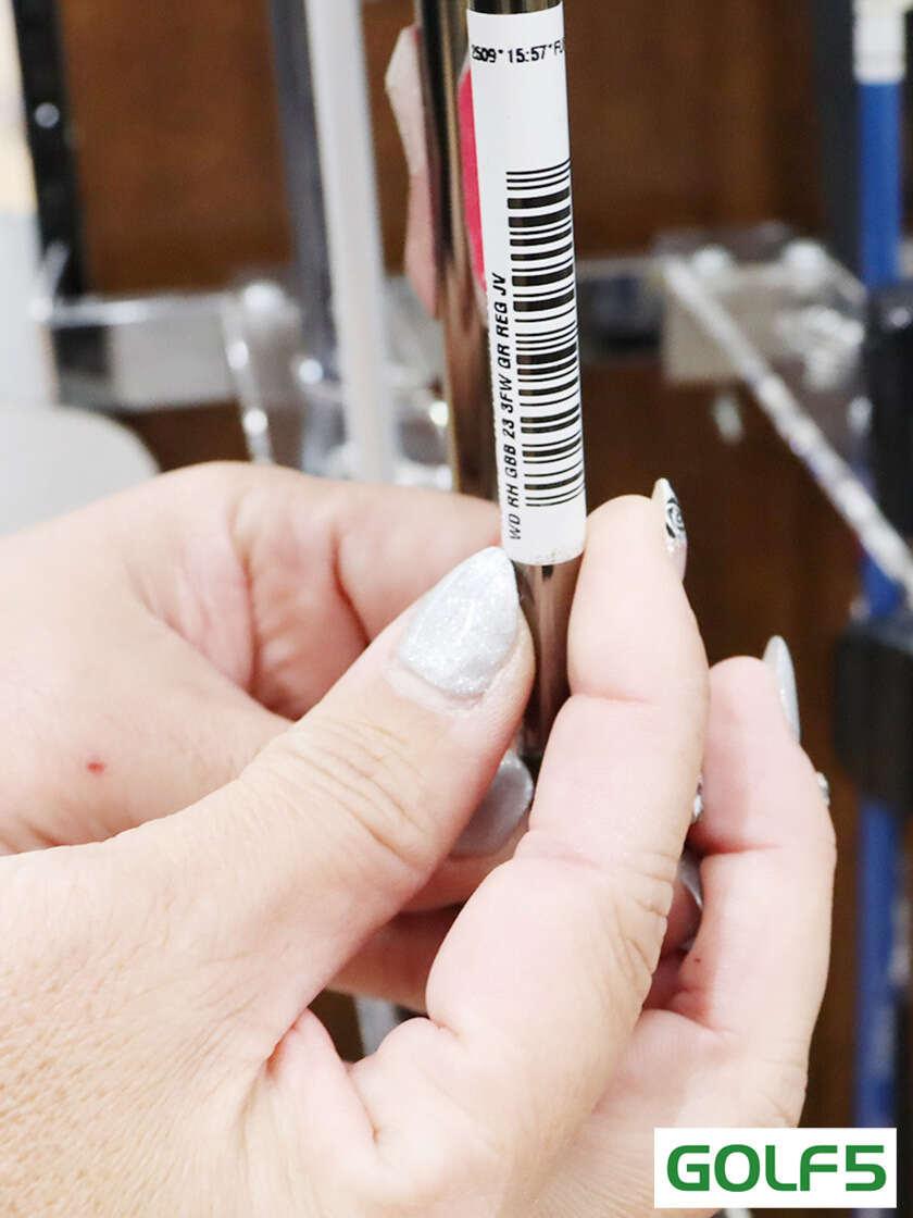 ゴルフ5上越店の制服1