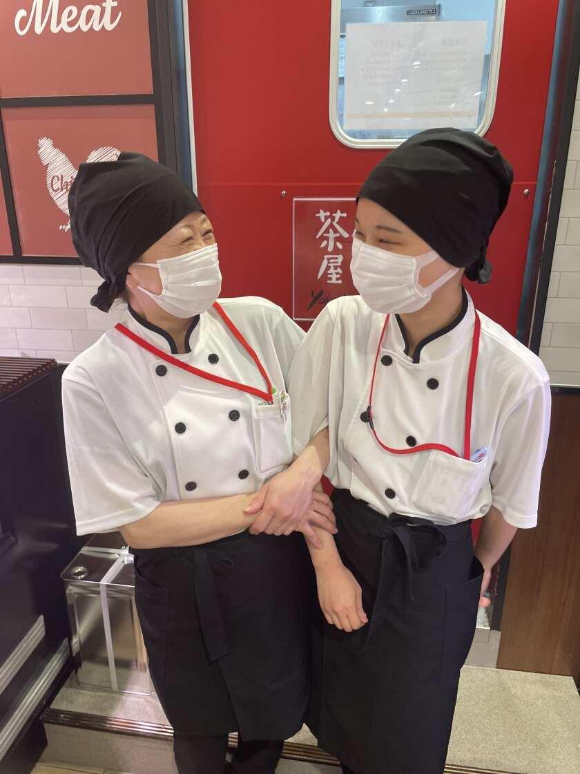 横浜茶屋 浦和コルソ店の制服1